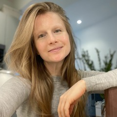 Roasted Garlic + Tomatoes On Toast With Almond Basil Cream