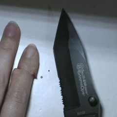 serrated knife (prod. KIRASECLIPSE)