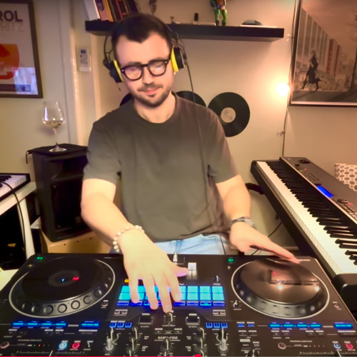 SoJune - House and Wine (Home Studio session)