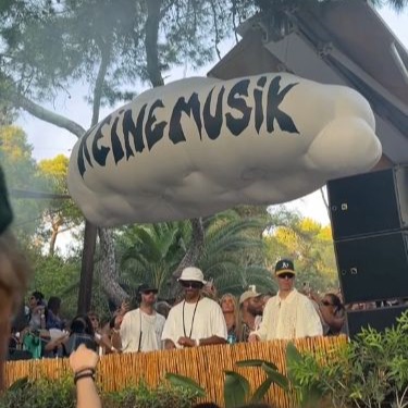 Starving Yet Full, Caiiro, Moojo – NGWINO (Original Mix)