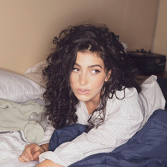Caroline Romano - Guts