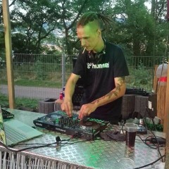 Weloveraves-BeachRave