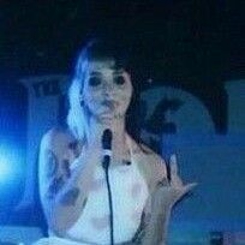 [ MASHUP ] Pacify Her VS Pretty When You Cry.mp3