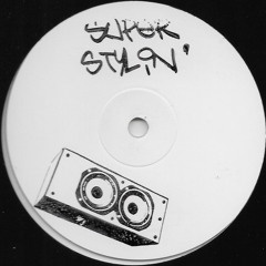 SuperStylin - Akonite Techno Remix {FREE DOWNLOAD}