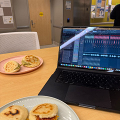 Miguelle & Tons - La Pista es Mia (Salazar Edit)