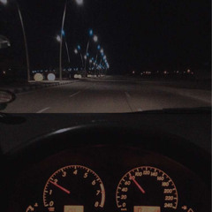 صدمت عمري من زماني عظيمه واذا ع الاحزان ماعدت اهتم انا والحزن علاقه قديمه