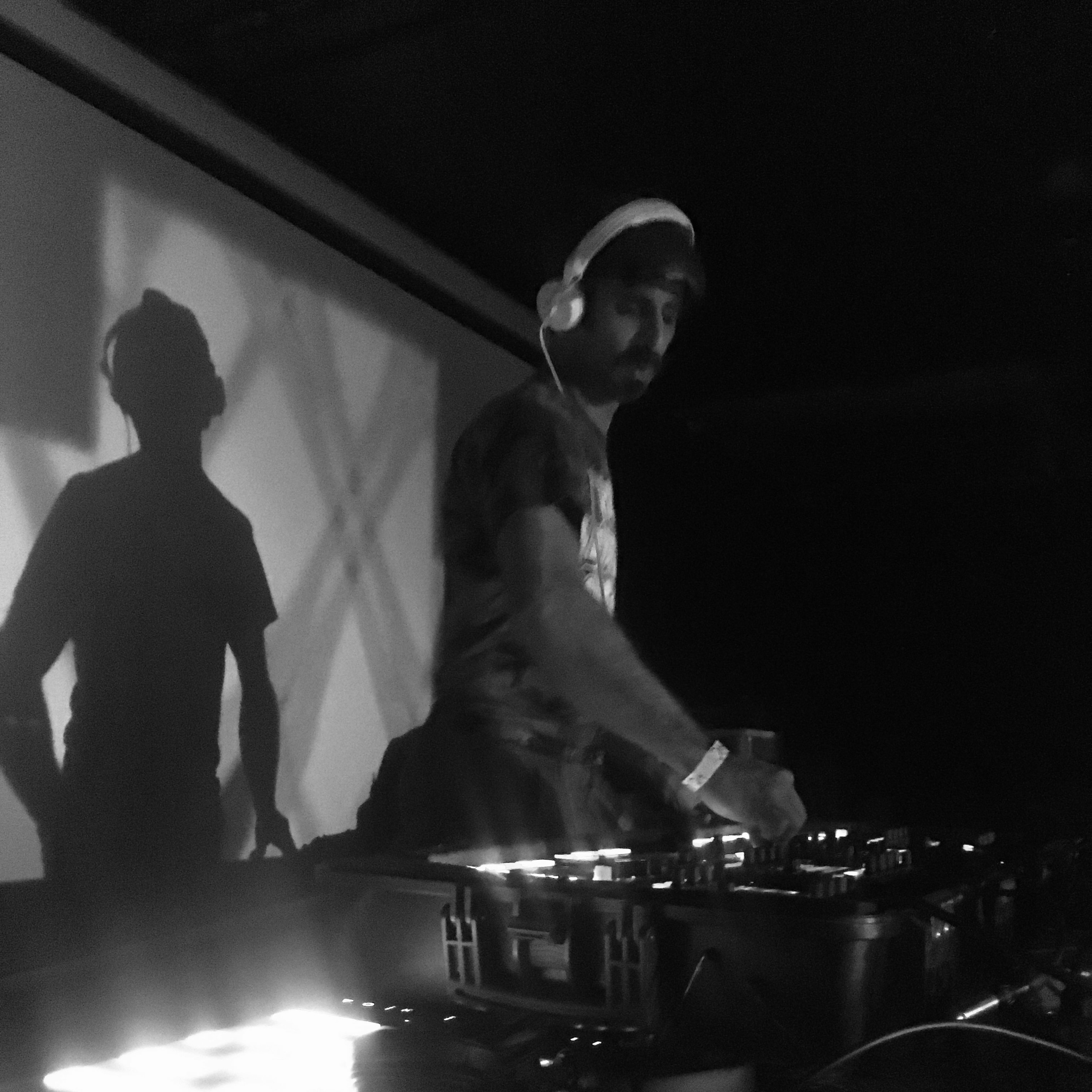 EP 94 - BK Love - Techno Mix - live@Midnight Life Crisis - Starlight Thursdays Episode 94 episode artwork