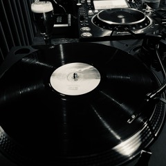 T E C H N O  Romance in Tokyo