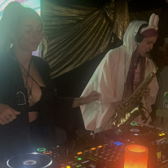 Copenhagen Burner I Daniella Bjarnhof & Sax with Miss Kypsis