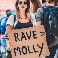 Martin Lips - Dating Molly On A Friday Night