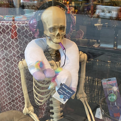 Besitos -- Ft. Young Thug