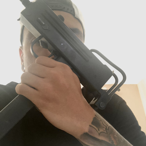 UZI (PROD. SLVG)