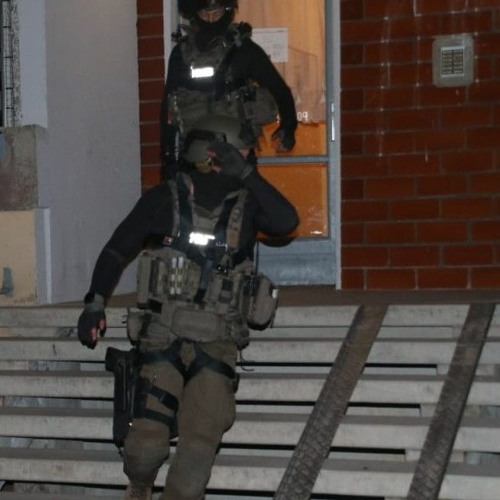 BIGGIE.68 x DJANGO - UMGEBEN VON OPS