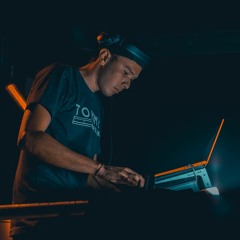 HEADPHONES LAB