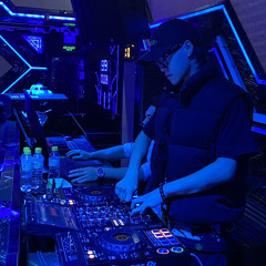 Nonstop 2024 - Nảy Tưng Tưng - Dezay Dino mix