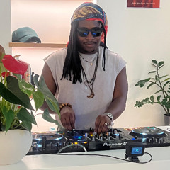 The Sunday Set at Birdies with Saint Waldo