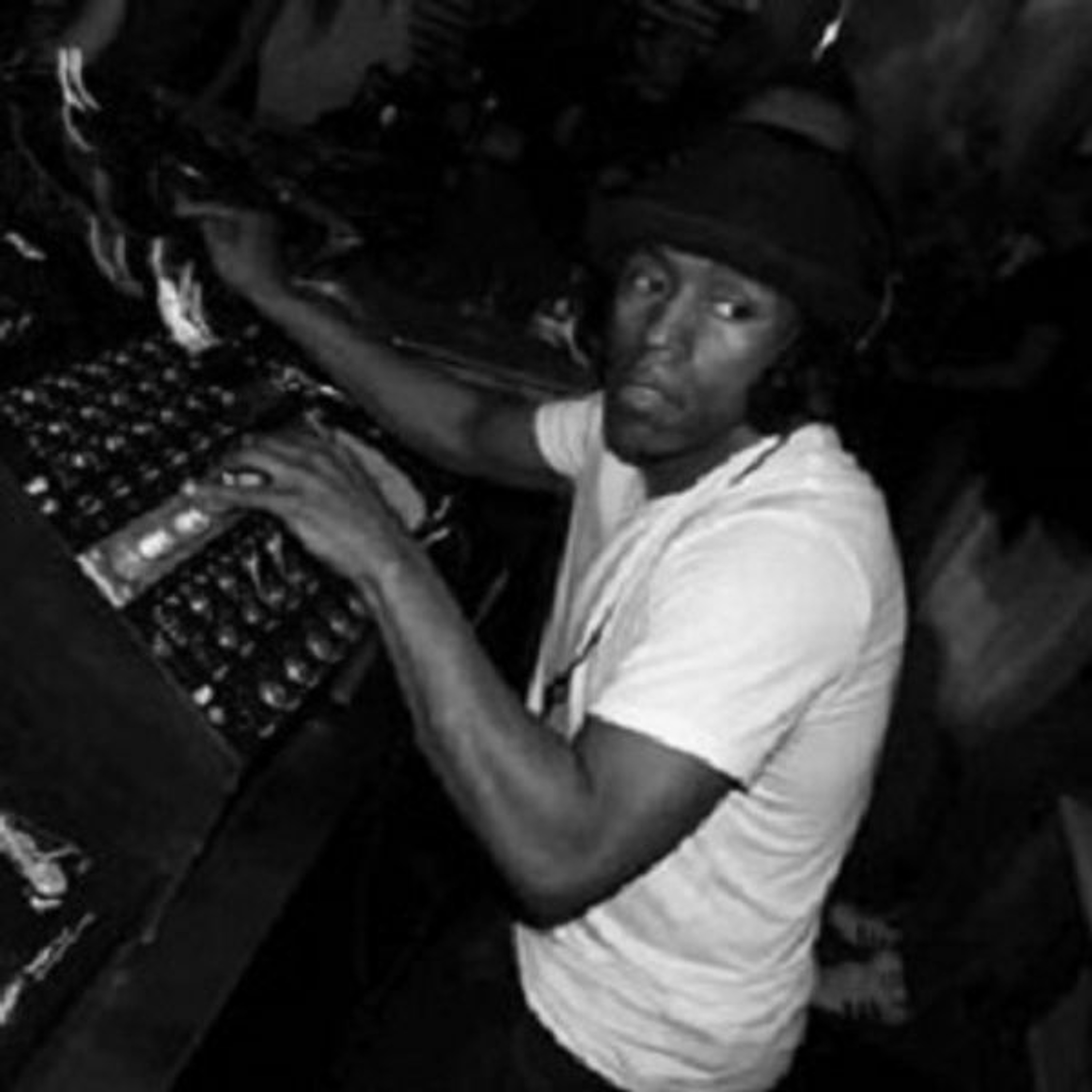 DJ M-TRAXXX
