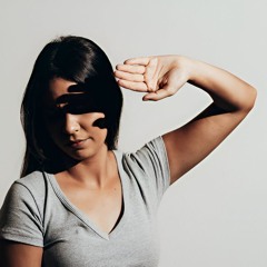 Living in the Shadows: Photophobia Symptoms Explained