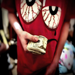 tourist (prod. zomb0cat)