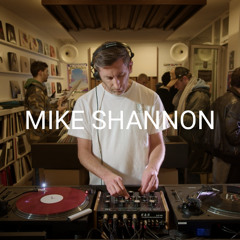 Yoyaku Instore Session with Mike Shannon