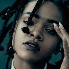Rihanna - Hit And Run