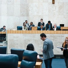 08.12.2025 = REGULAMENTAÇÃO DO TRANSPORTE DE PASSAGEIROS POR MOTOS É APROVADA EM DEFINITIVO