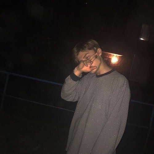 ليش تتخيل اذا اشوفك من الفرحة اطير