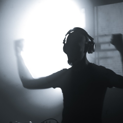 Hard techno