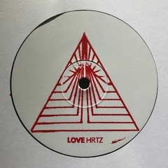 LoveHrtz - Music Makes Me High