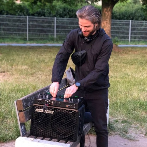 Dark Mode @ Tempelhofer Feld (Hard Tech-House Set - 17.05.2024)