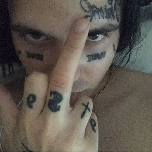 face - красной помадой (mylancore remix @plakcaxd)