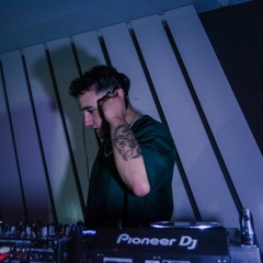 DöNT CONSUME, listen to my groove.