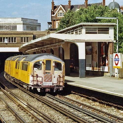 Nodez - 6 30am Ealing Common Station R8 Session 2022 - 03 - 05