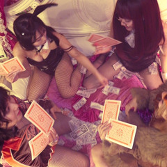 ₹˝ｬʓ₹˝ｬʓGals play poker