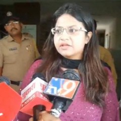 Viral Trainee Ias Officer Pooja Khedkar