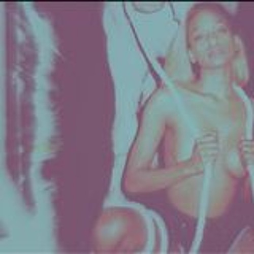 Lopuh - Is This Love? [FREE DOWNLOAD]
