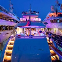 yacht party