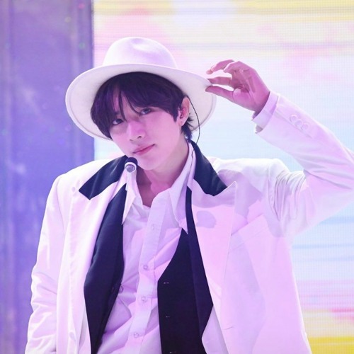 Stream 553 Blue Hour Dance Break Cut - TXT (투모로우바이 Stream 553 Blue Hour Dance Break Cut - TXT (투모로우바이
