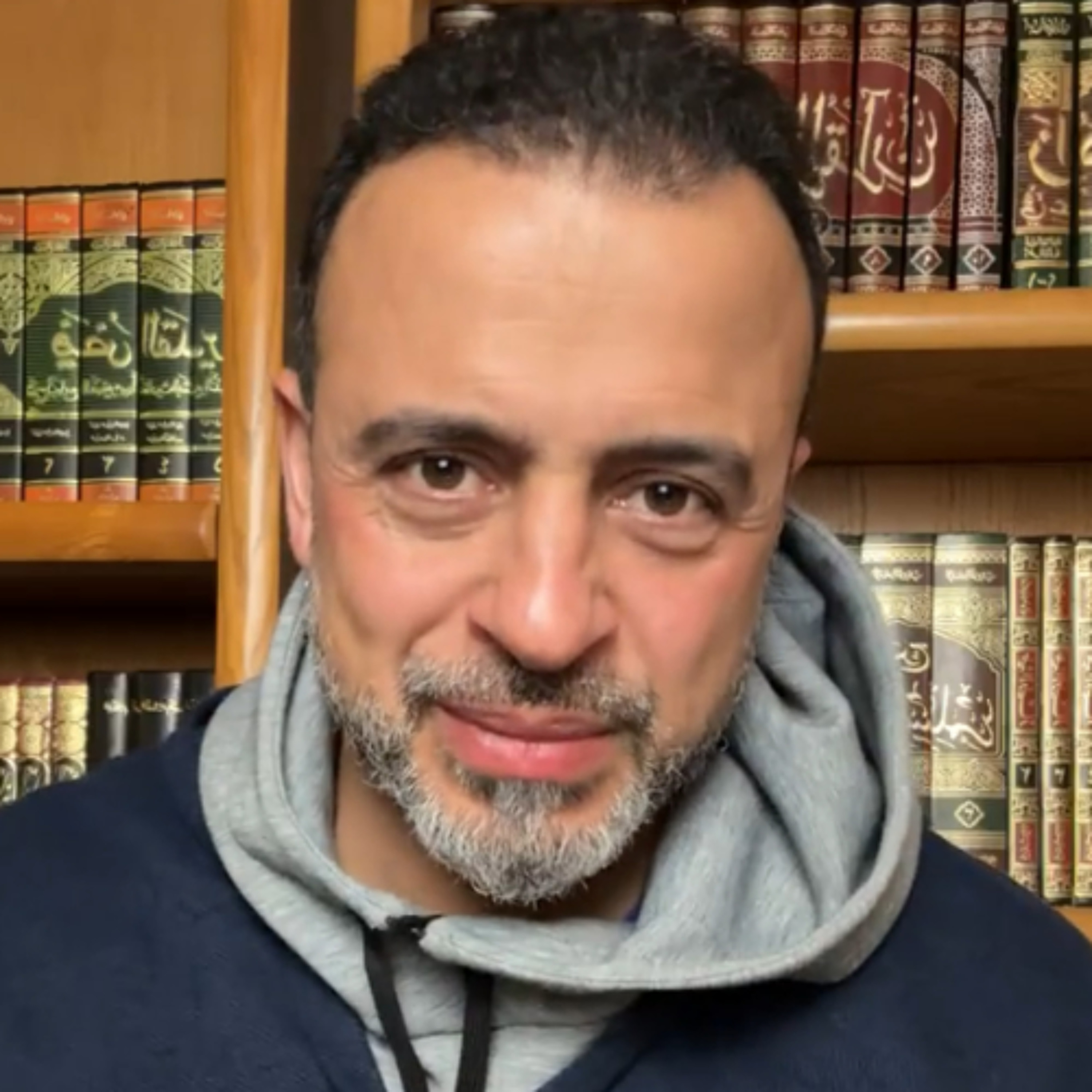إنما صبرهم على ما جرى.. علمهم بأنه يرى - خاطرة الفجر - مصطفى حسني