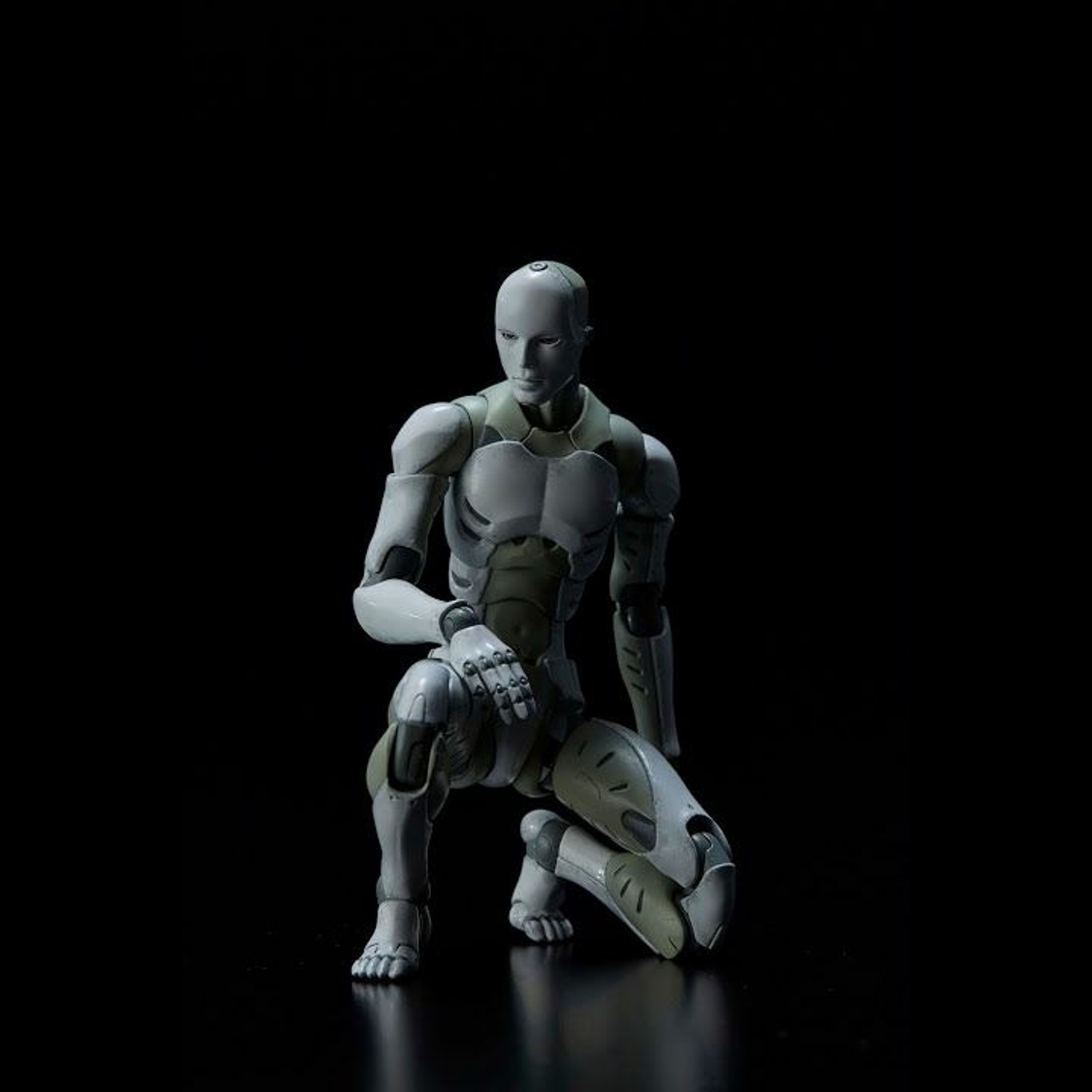 "SYNTHETICS" - PROPHECY OF ENGINEERED "PEOPLE", DEMONOLOGY & CLONES