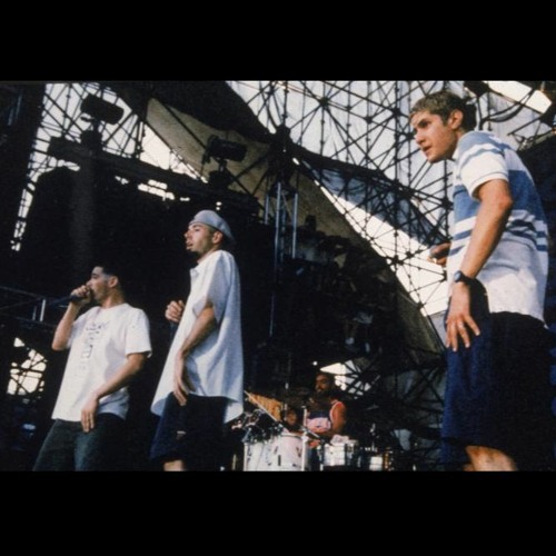 Beastie Boys - POW (live)