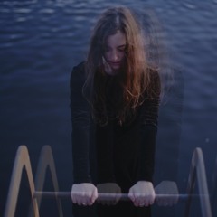 PREMIERE: Malissa - Two Seats in the Corridor [система | system]