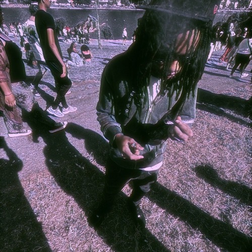 With me (prod. hoodrixh)
