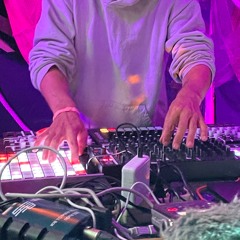 Live Sets.. by Kyong Sono