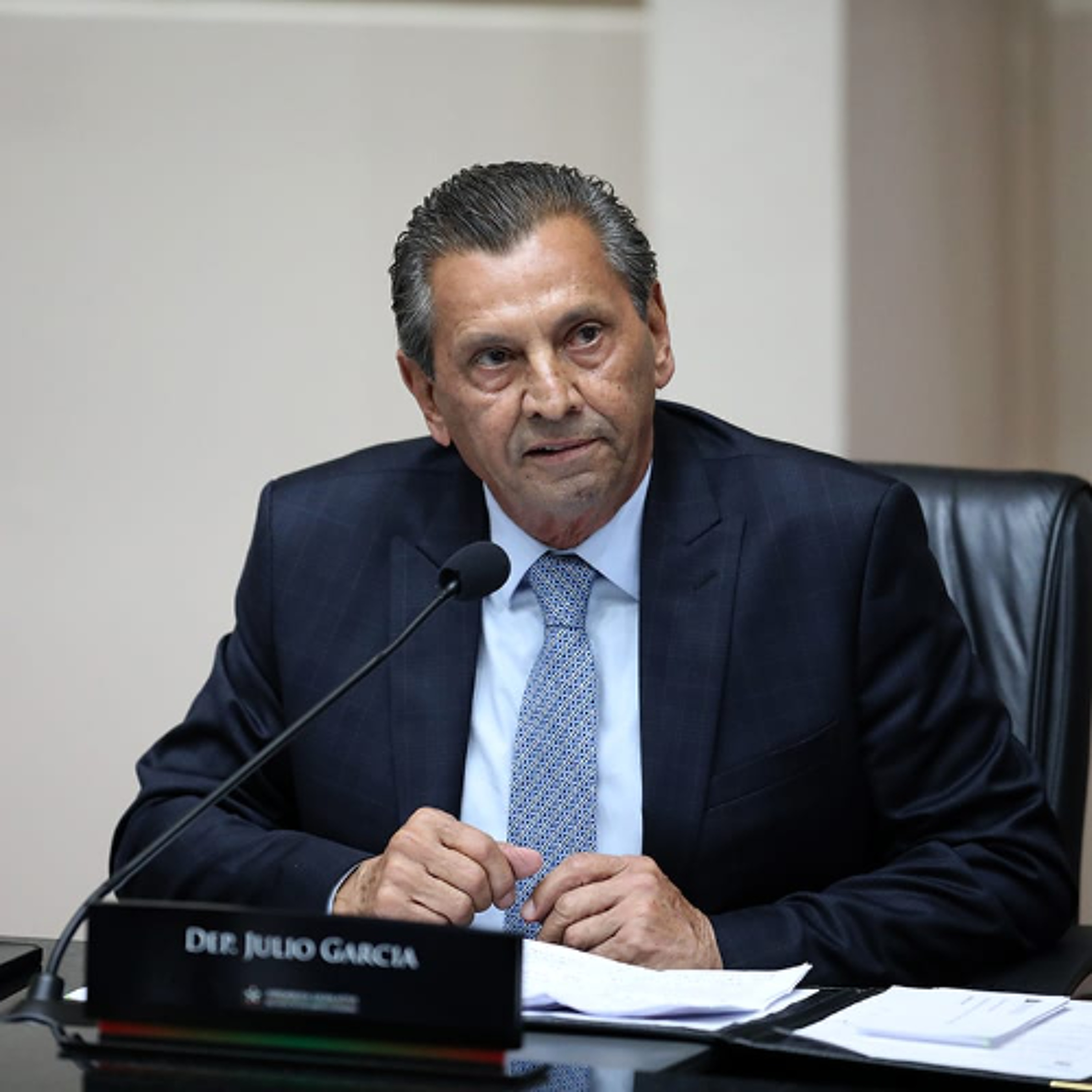 Júlio Garcia fala da pré-candidatura a deputado federal e defende “bom combate” na política episode artwork