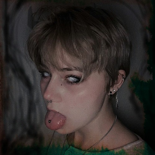 GOTH B!THC? (Ft. howsitfeel)