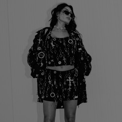 TRIPLEX | Letícia Stempi Closing Set