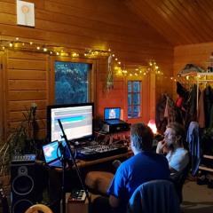 Balearic Electrorganic jamming with Jusa