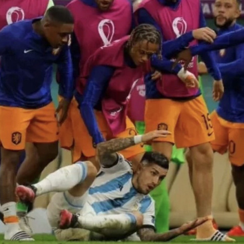 VOU BOTAR VC PRA SENTAR NO PAU NO PIQUE DA BOLHA 😝