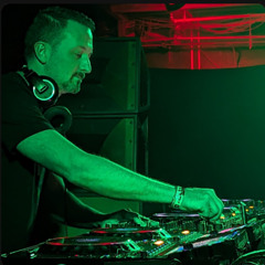 Josh Wetherington - live at M2 RESISTANCE Miami opening set for Kolsch November 2024